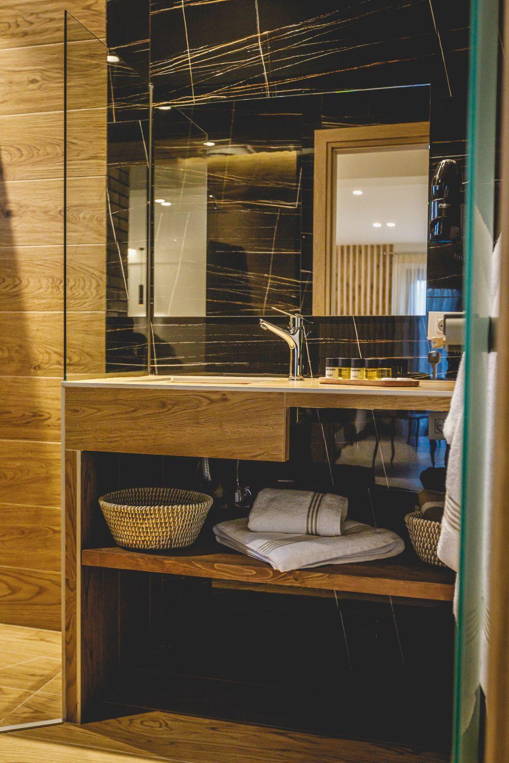 Naias Nemeia Luxury Rooms Nemea ภายนอก รูปภาพ